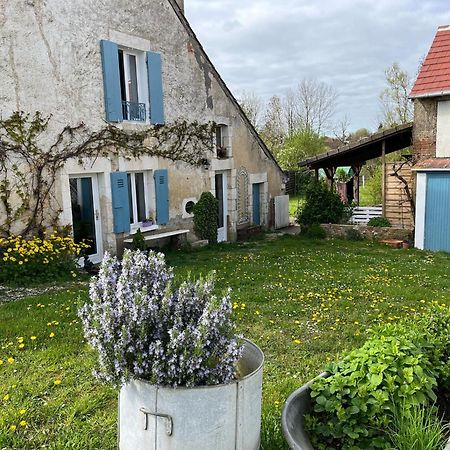 La Maison De Tina Leugny Exterior photo