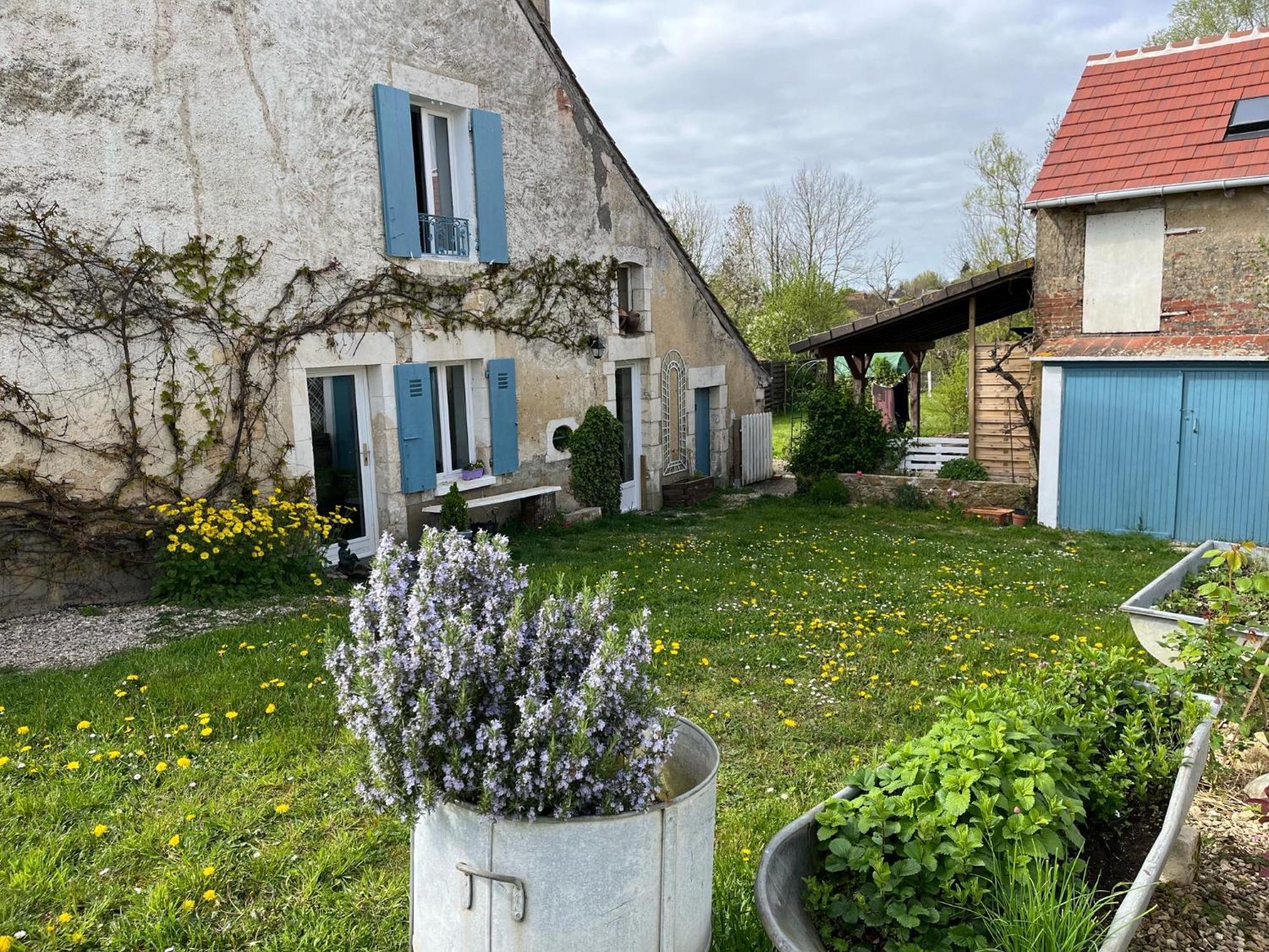 La Maison De Tina Leugny Exterior photo